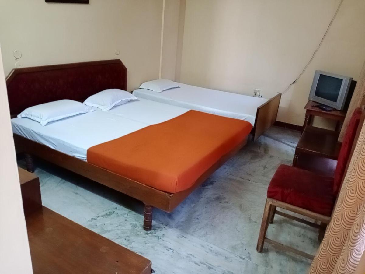 Hotel Soorya International Pondicherry Bagian luar foto