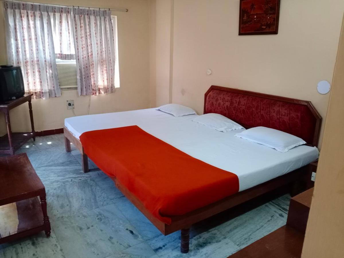Hotel Soorya International Pondicherry Bagian luar foto